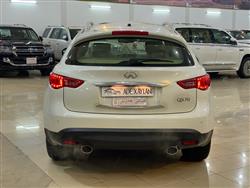 انفنتي QX70